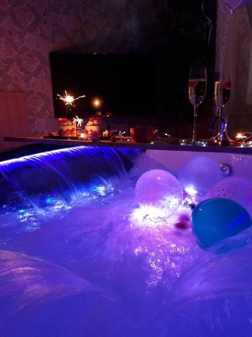 Royal Room Jacuzzi Haut De Gamme Centre Ville มูลูส ภายนอก รูปภาพ